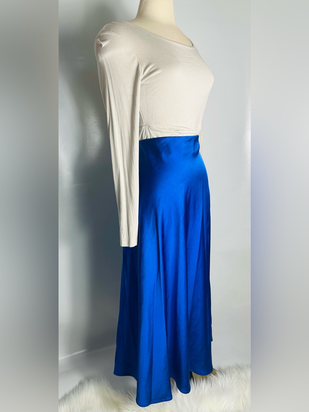 Gianni Bini Royal Blue Satin Maxi Skirt - Picture 3 of 3